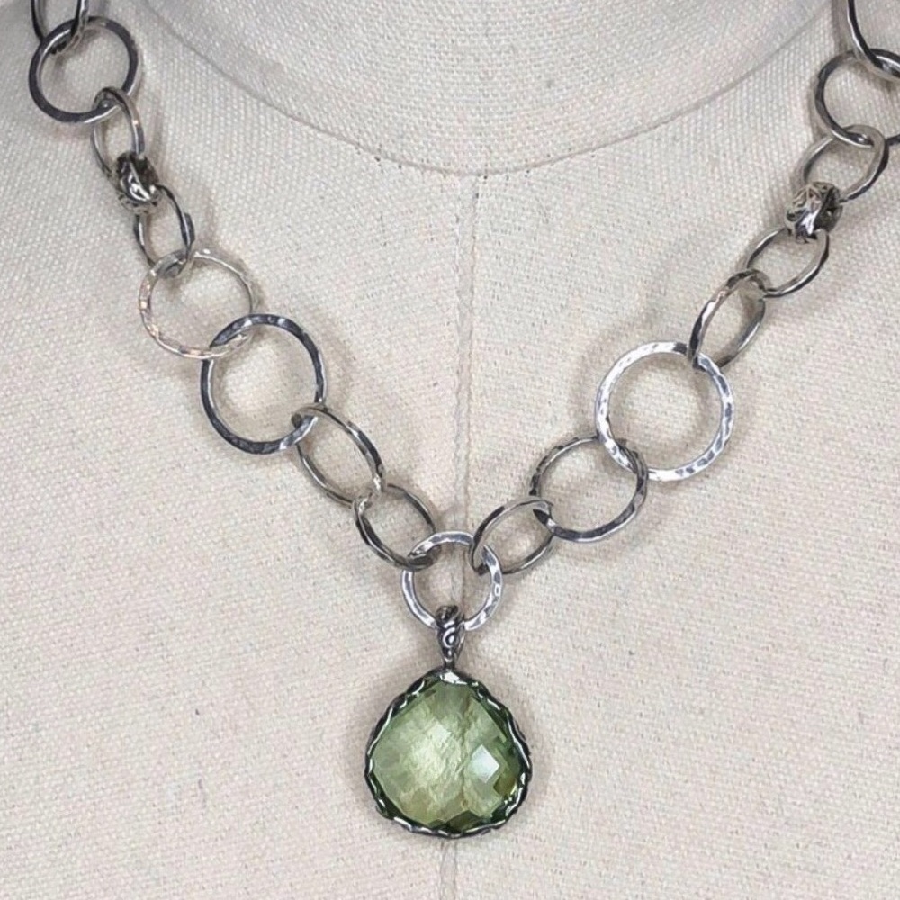 LOIS HILL Sterling Silver Faceted Green Amethyst Hammered Open Link Necklace